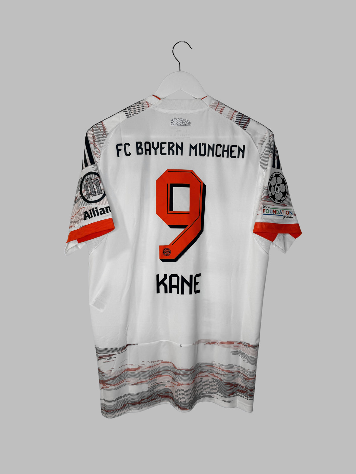 FC Bayern München 2025/2026 away kit UCL (L)