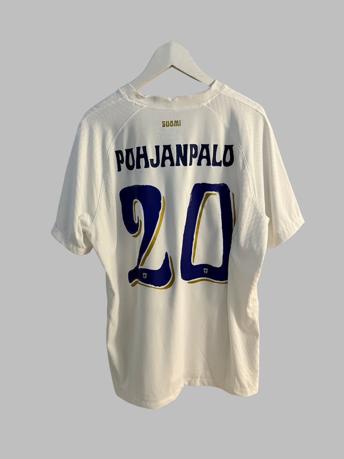 Suomi 2025/2026 home kit (XL slim fit )