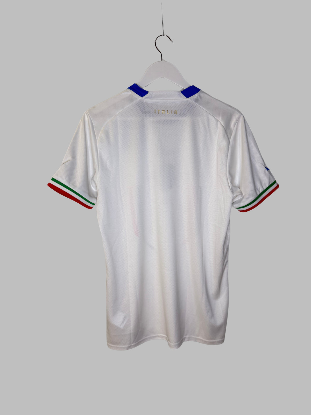 Italy 2022/2023 away kit (M)
